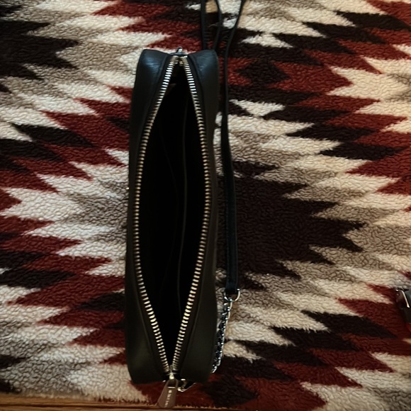 Michael Kors crossbody - Picture 3 of 3